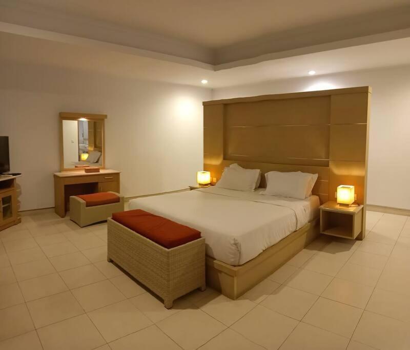 Glisten Up Villa Beach Side Sanur! Exterior photo