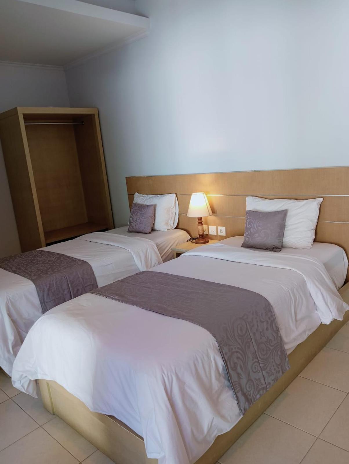 Glisten Up Villa Beach Side Sanur! Exterior photo