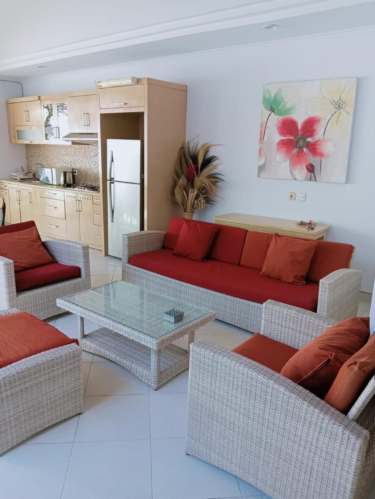 Glisten Up Villa Beach Side Sanur! Exterior photo